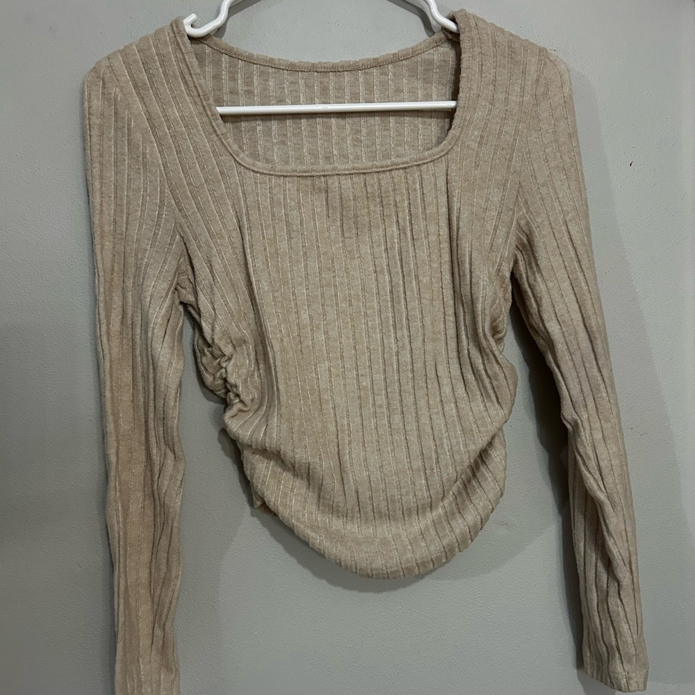SHEIN Ruched Side Cropped Long Sleeve Top